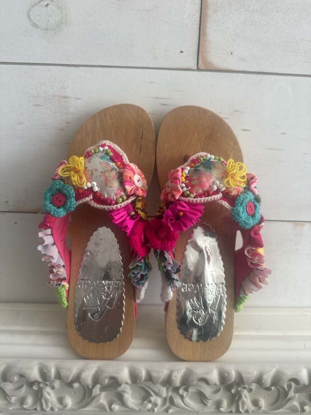 Flower Floral Embellished Wooden Platform Flip Flop Sandals Size 6